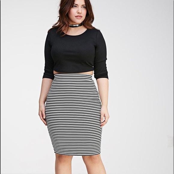 ❌SOLD❌ Plus Size Striped Pencil Skirt - Picture 1 of 5